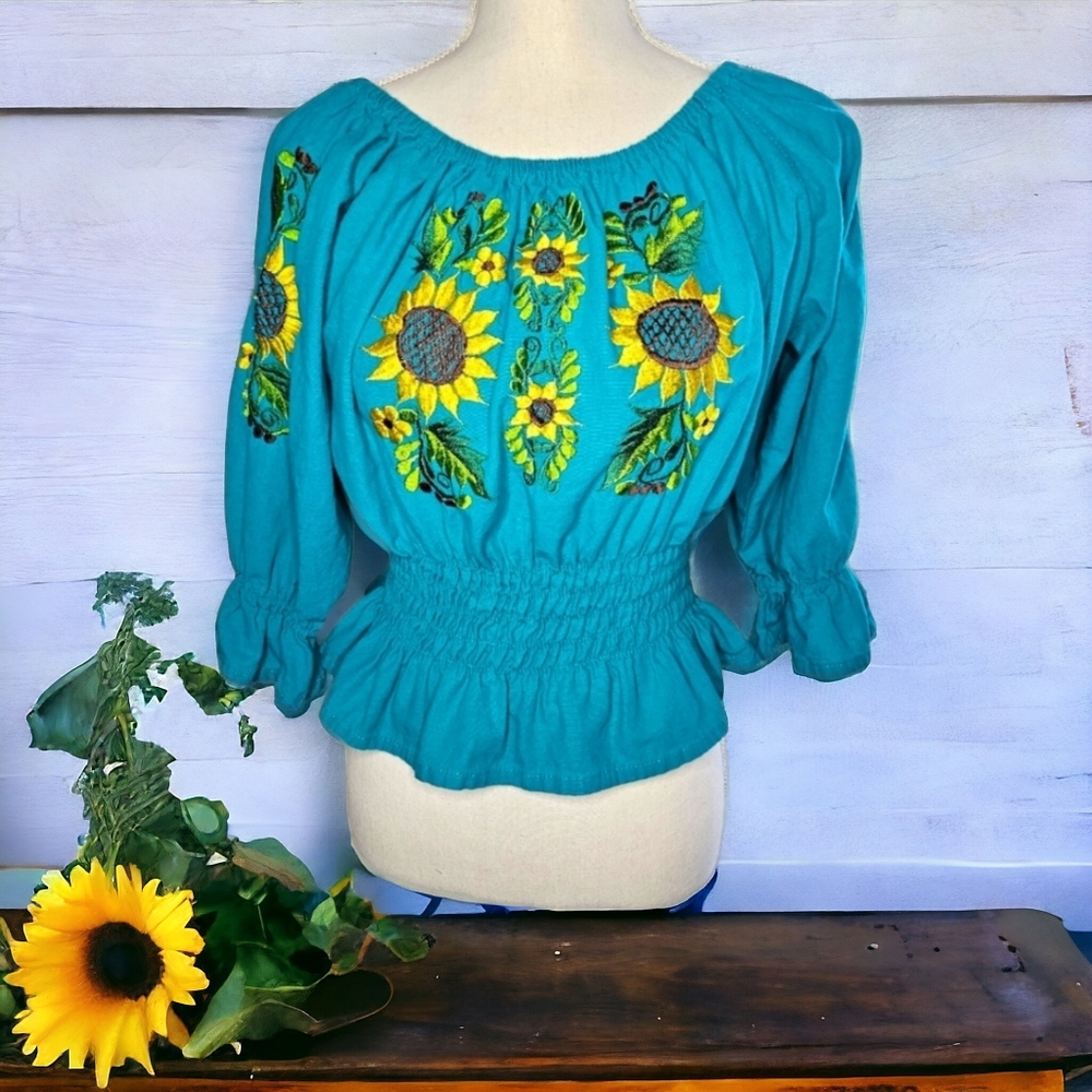 M/L Sunflower Embroidered off the shoulder Top Pre-Loved